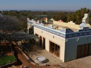 KweKwe Private Game Lodge, Marblehall